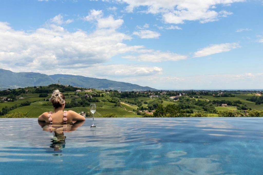 Villa Del Poggio Prosecco Bike Hotel San Pietro Di Feletto Kültér fotó