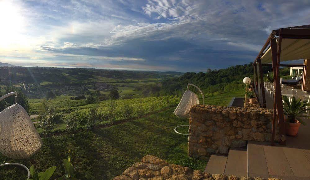 Villa Del Poggio Prosecco Bike Hotel San Pietro Di Feletto Kültér fotó